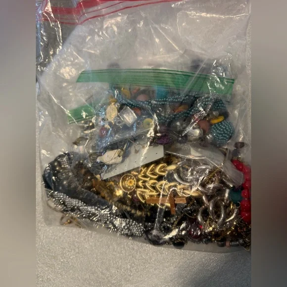 2.66 lbs of Craft Jewelry and a Small Backpack purse - Picture 6 of 13